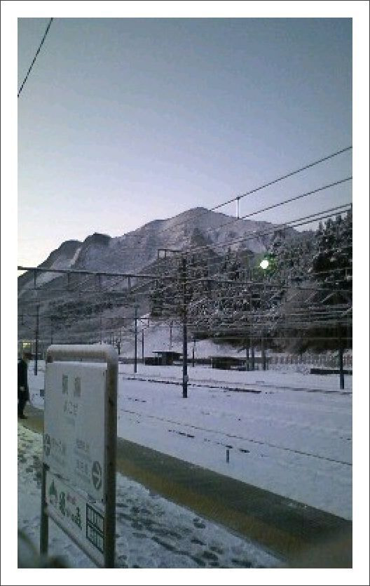 No.97　雪と横瀬駅と武甲山