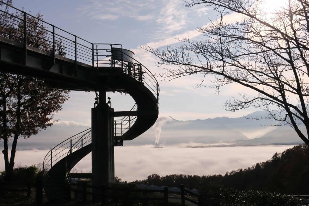 No.144　雲海と旅立ちの丘を観る